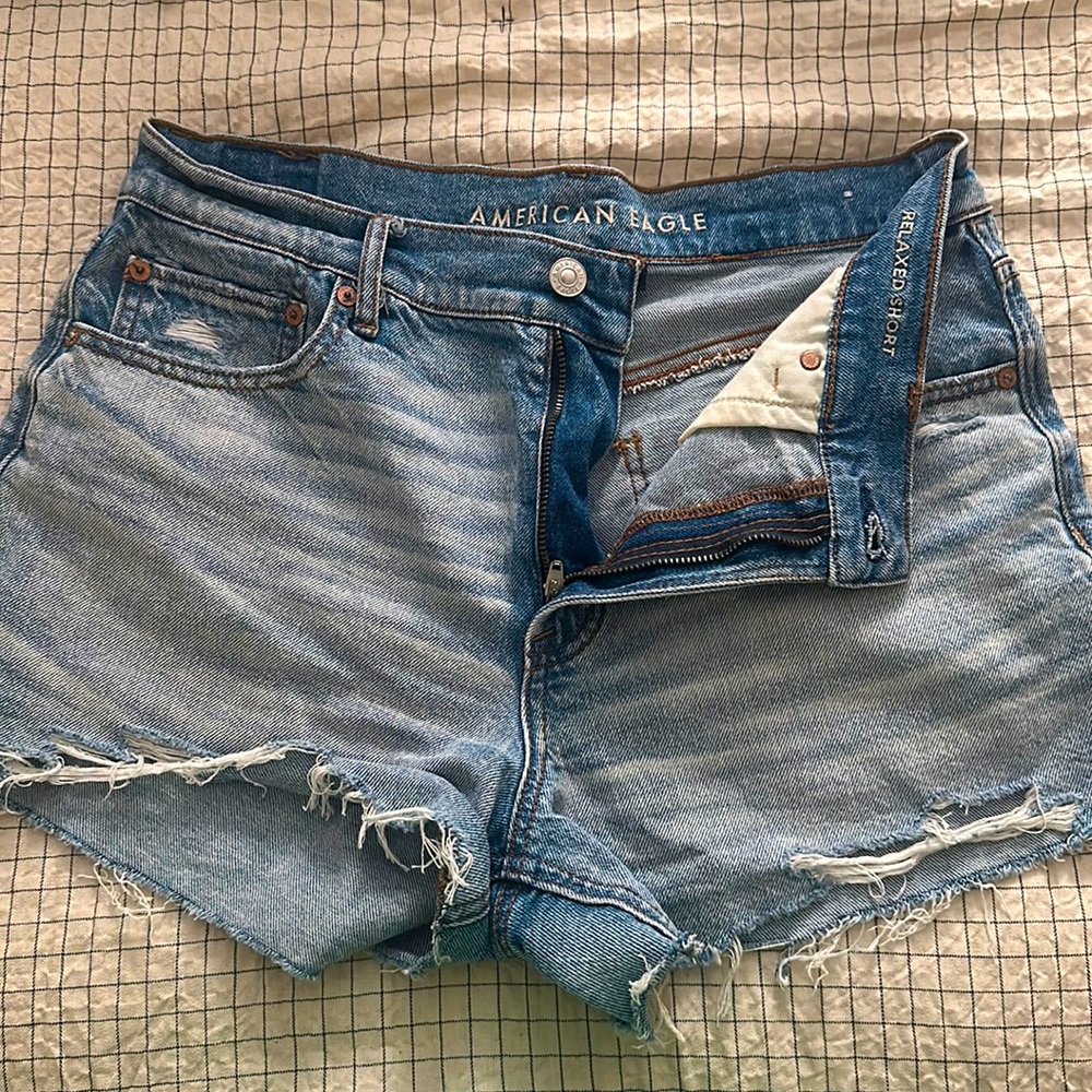 American Eagle High Rise Short